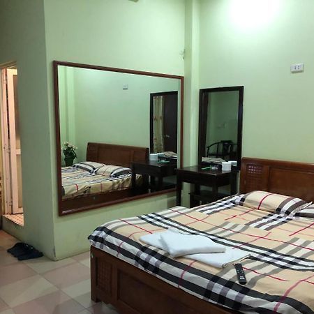 Nha Nghi An Phu Hotell Hanoi Exteriör bild